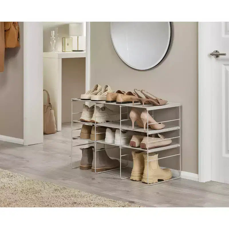 Joseph Joseph Level Plus Étagère à chaussures réglable – Peut contenir 12 paires : Cadre autoportant en acier au carbone, blanc cassé, largeur 75,7 cm