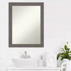 Miroir mural étroit de salle de bain en planche rustique grise sans biseau 22" x 28" - Amanti Art
