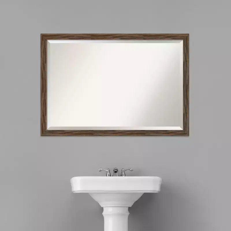 Miroir mural de salle de bain à cadre étroit en bois de grange Regis 39" x 27" marron clair - Amanti Art : Biseauté, Mural