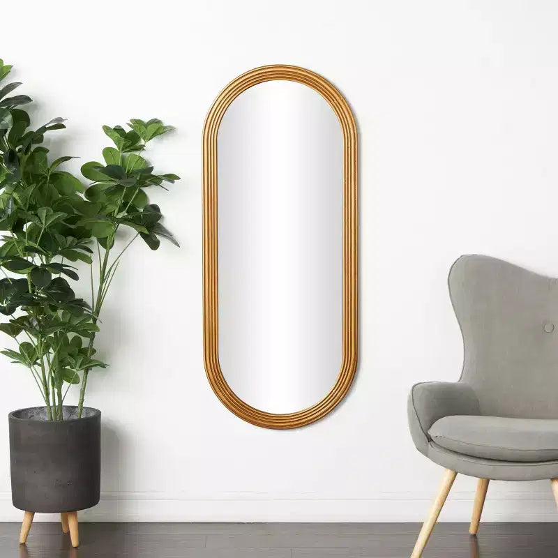 Miroir mural ovale en bois 51 po x 22 po avec cadre sculpté dimensionnel brun – Olivia & May
