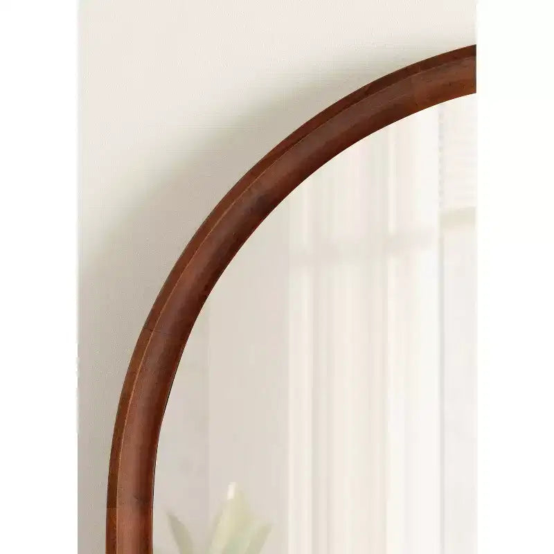 Miroir mural en bois Hatherleigh Arch Kate & Laurel All Things Decor 81 x 91 cm Noyer Marron
