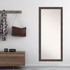 Amanti Art Miroir sur pied Caleb Brown encadré, sans biseau, 28"x64" : style ferme rustique, cadre en polystyrène