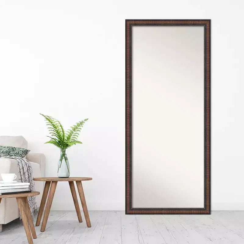 Amanti Art Miroir sur pied Caleb Brown encadré, sans biseau, 28"x64" : style ferme rustique, cadre en polystyrène