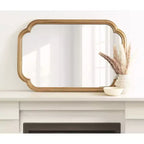 Miroir mural festonné Glenby or 24"x36" Kate & Laurel All Things Decor