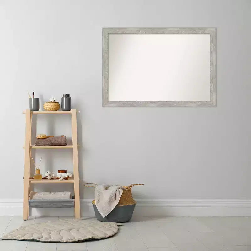 Miroir Mural de Salle de Bain Étroit Colombe non Biseauté 40x28" Gris Lavé - Amanti Art: Cadre en polystyrène, Fixation murale
