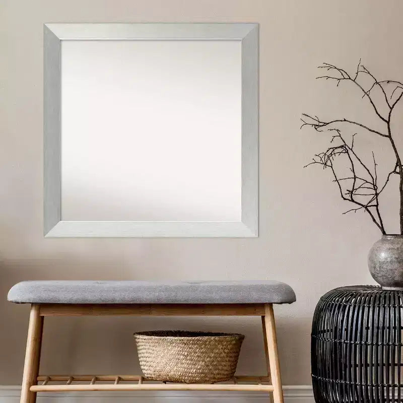 Miroir mural en bois sans biseau en argent sterling brossé 30" x 30" - Amanti Art : Carré moderne, aucun assemblage requis