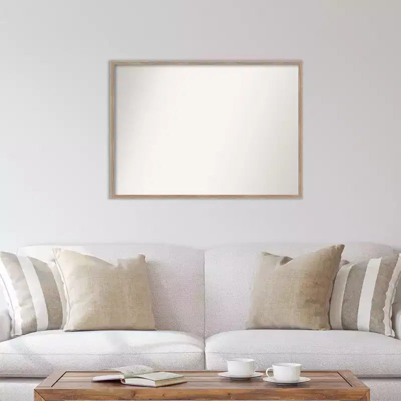Miroir mural en bois blanchi à la chaux avec cale non biseautée de 39 po x 28 po - Amanti Art : Rectangulaire moderne, quincaillerie de montage incluse