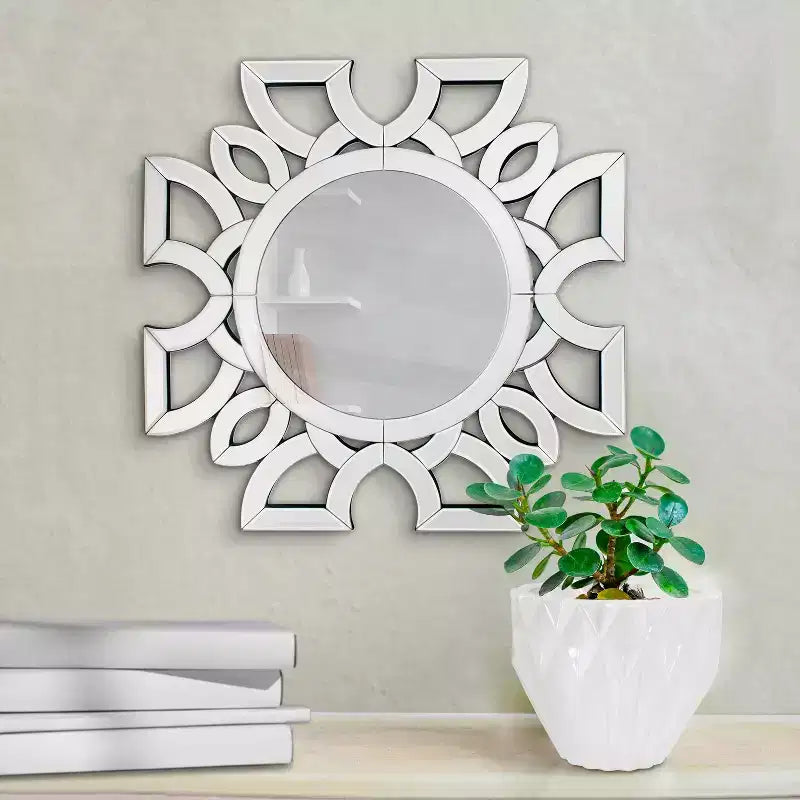 Miroir mural Howard Elliott 19,75 po x 19,75 po Eduina rond à motif symétrique découpé