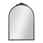 Miroir mural arqué Emma et Oliver avec détails de style baroque et verre à dos en aluminium pour une clarté optimale pour les entrées, les salles de bain et plus encore.