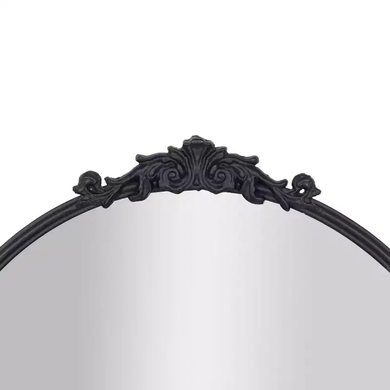 Miroir mural arqué Emma et Oliver avec détails de style baroque et verre à dos en aluminium pour une clarté optimale pour les entrées, les salles de bain et plus encore.