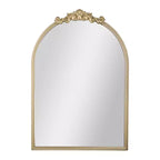 Miroir mural arqué Emma et Oliver avec détails de style baroque et verre à dos en aluminium pour une clarté optimale pour les entrées, les salles de bain et plus encore.