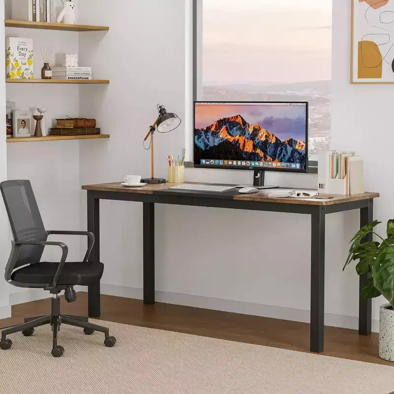 Bureau d'ordinateur WhizMax 63 pouces, grand bureau de travail avec cadre en métal noir, bureau de jeu de style moderne et simple, poste de travail d'écriture robuste
