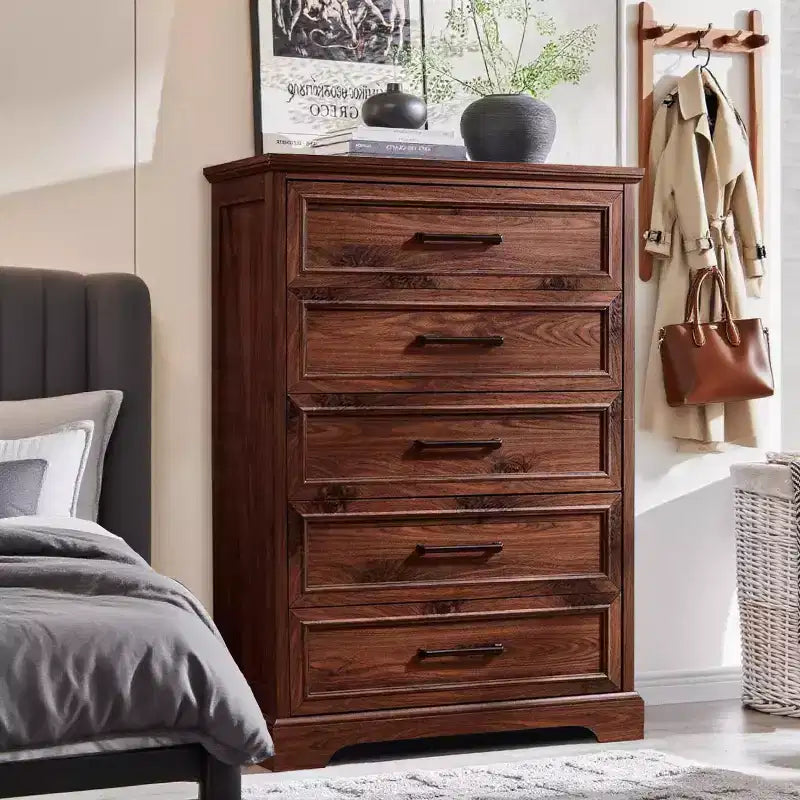 Commode à 5 tiroirs de style campagnard de 46 pouces pour chambre à coucher, chiffonnier haut en bois avec texture naturelle pour chambre à coucher, salon