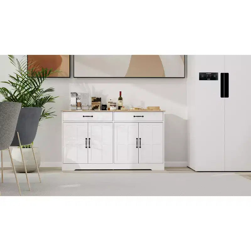Buffet AndMakers en bois blanc de 142 cm avec portes style shaker