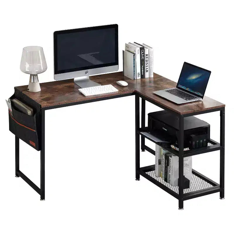 Bureau d'angle en forme de L VECELO, style industriel, avec 2 étagères ouvertes et pochette de rangement, couleur marron
