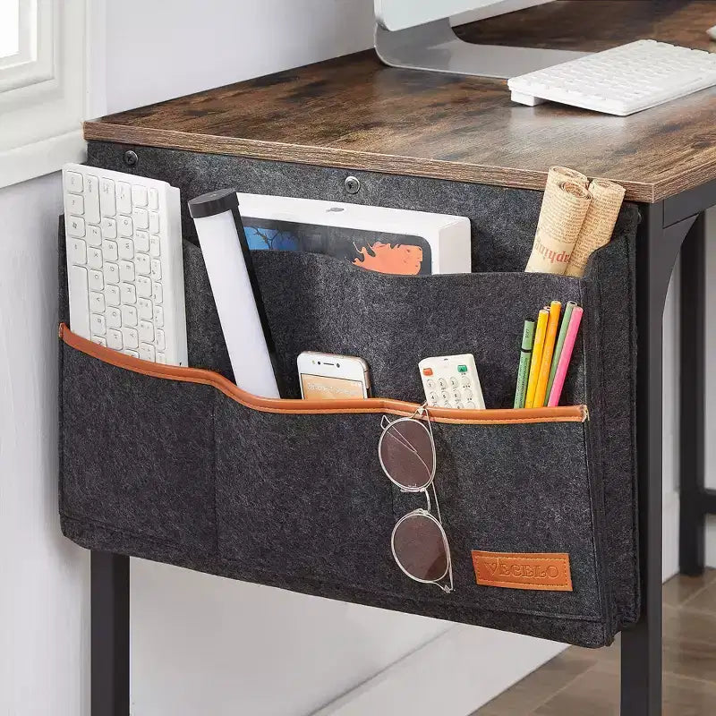 Bureau d'angle en forme de L VECELO, style industriel, avec 2 étagères ouvertes et pochette de rangement, couleur marron