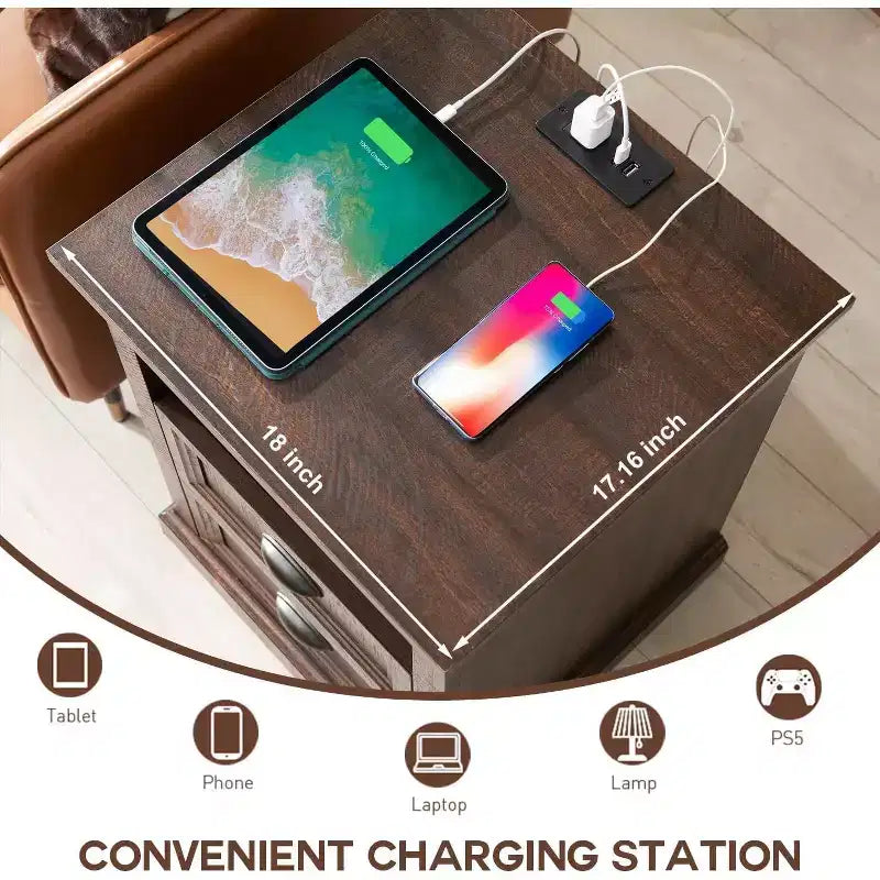 Table de chevet SinCiDo avec station de recharge et 2 tiroirs, table d'appoint de style ferme pour chambre à coucher, salon