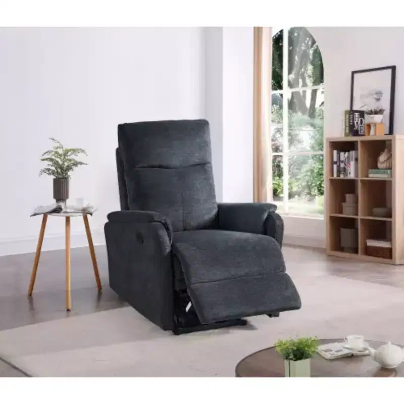 Chaise longue en polyester, dotée d'un fonctionnement simple, idéale pour le salon et la chambre à coucher.