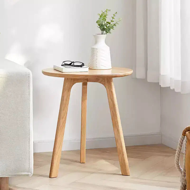 GDFStudio Wallis Table d'appoint ronde minimaliste à trois pieds en chêne massif de 50 cm de hauteur