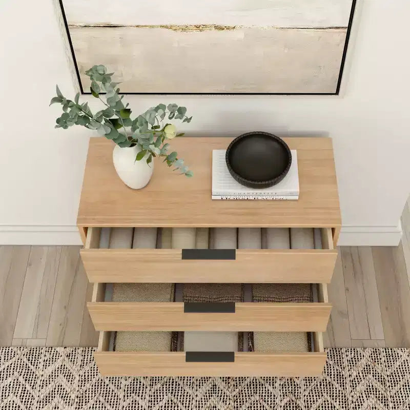 Commode à 3 tiroirs Plank+Beam avec poignée en laiton