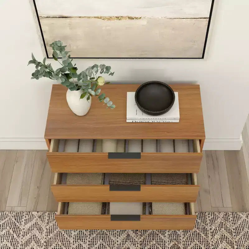 Commode à 3 tiroirs Plank+Beam avec poignée en laiton