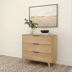 Commode à 3 tiroirs Plank+Beam avec poignée en laiton
