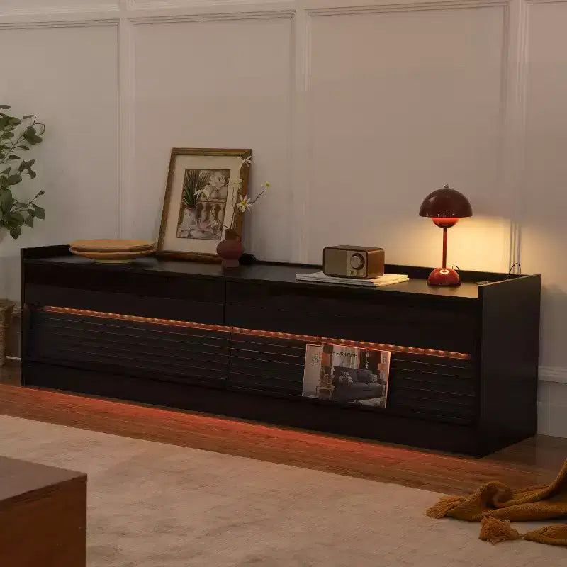 Meuble TV moderne console multimédia avec 4 tiroirs, ports de charge et éclairage d'ambiance LED, Naturel/Noyer/Noir-Christopher Knight Home