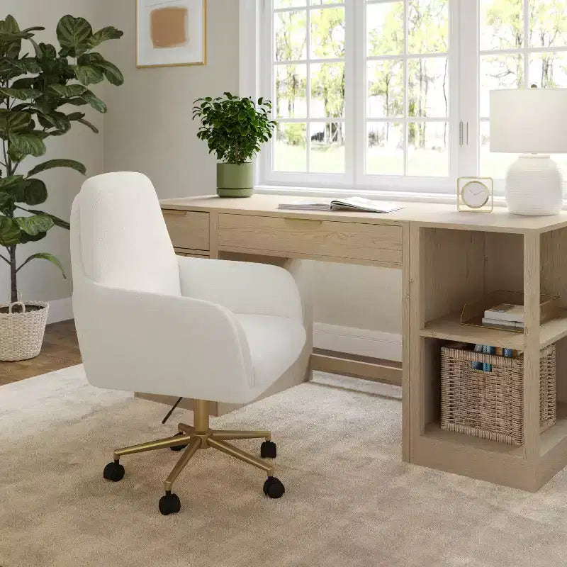 Chaise de bureau rembourrée Clara Martha Stewart