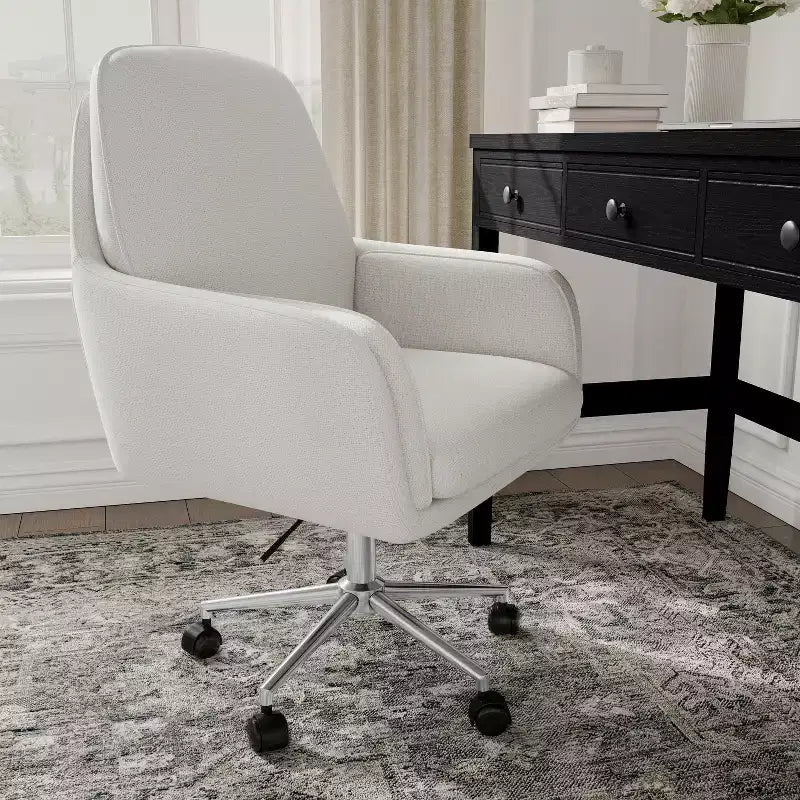 Chaise de bureau rembourrée Clara Martha Stewart