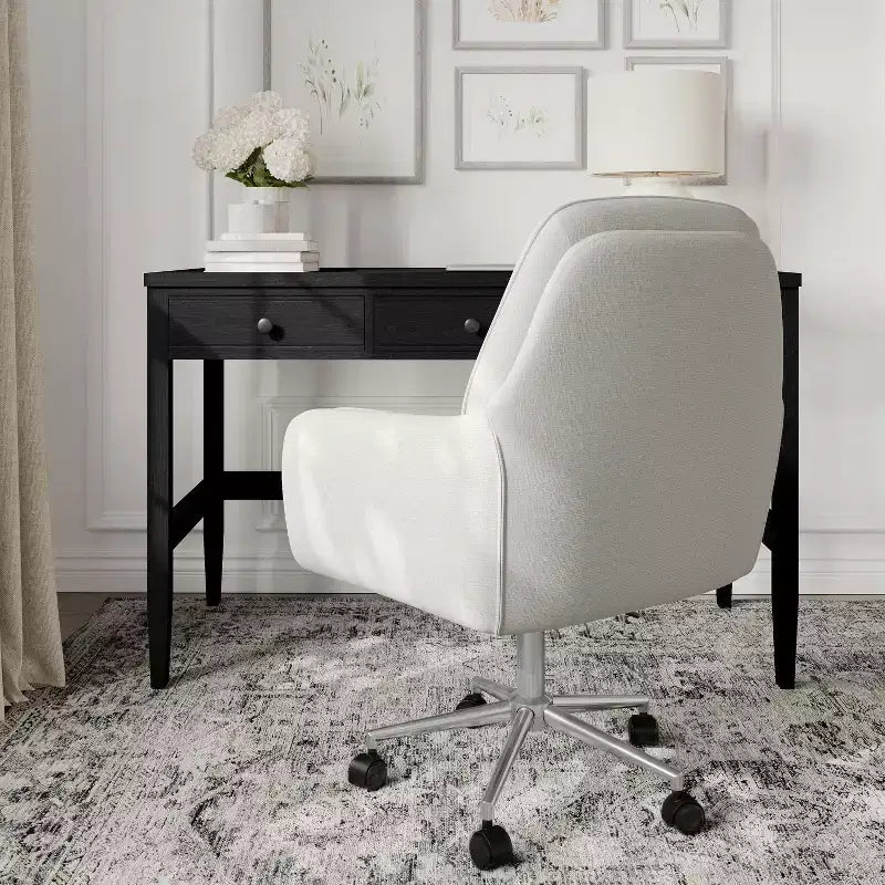 Chaise de bureau rembourrée Clara Martha Stewart