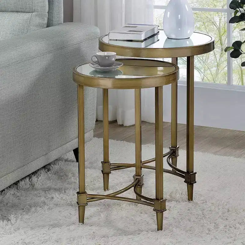 Acme Furniture Aditya Lot de 2 tables d'appoint gigognes en laiton et miroir de 45,7 cm de large