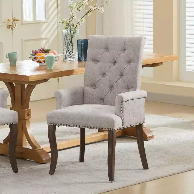 Chaise de salle à manger MAYEERTY en chenille capitonnée – Pieds incurvés en bois massif, design capitonné, accoudoirs, beige, unitaire