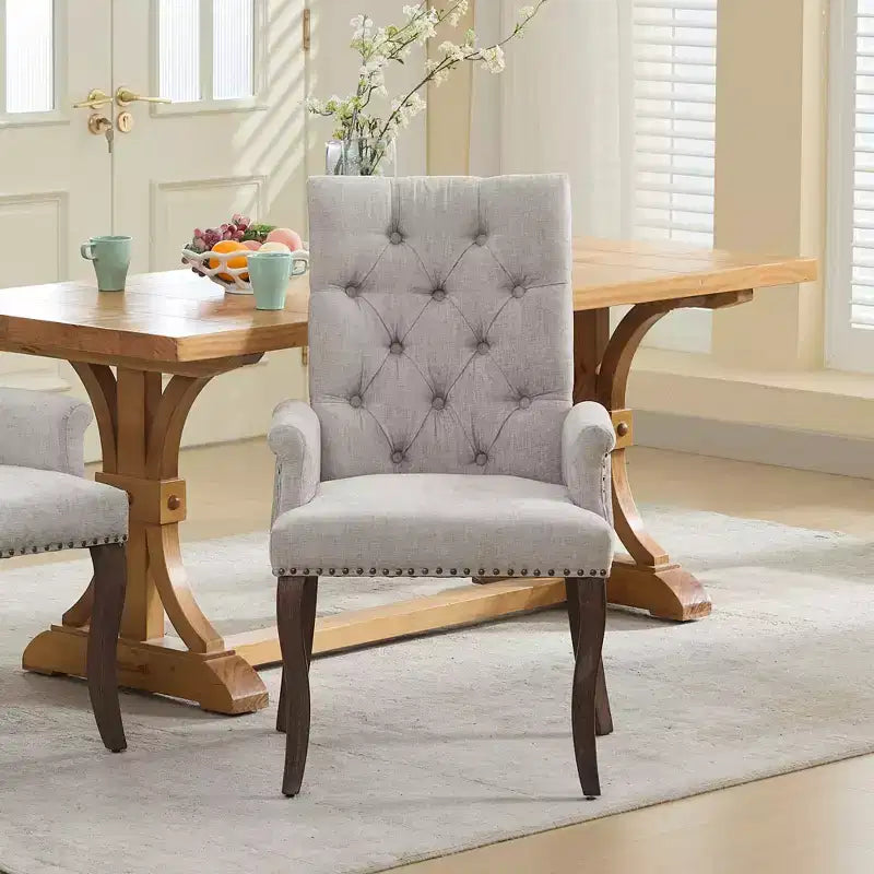 Chaise de salle à manger MAYEERTY en chenille capitonnée – Pieds incurvés en bois massif, design capitonné, accoudoirs, beige, unitaire