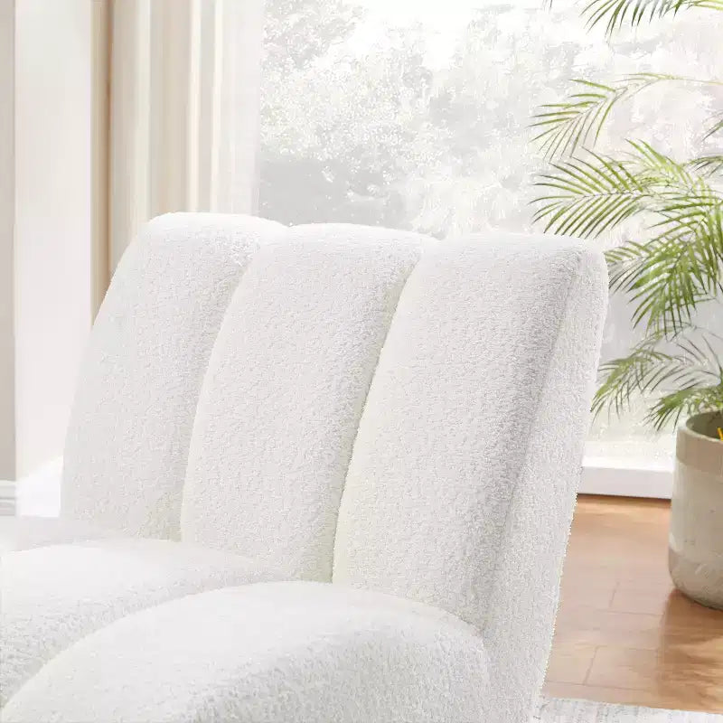 Chaise d'appoint sans accoudoirs Art Leon en tissu polaire avec pieds en bois d'hévéa