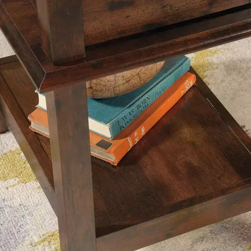 Bureaux de direction en bois de couleur marron HomeStock de 76,35 cm de haut avec tiroir universel