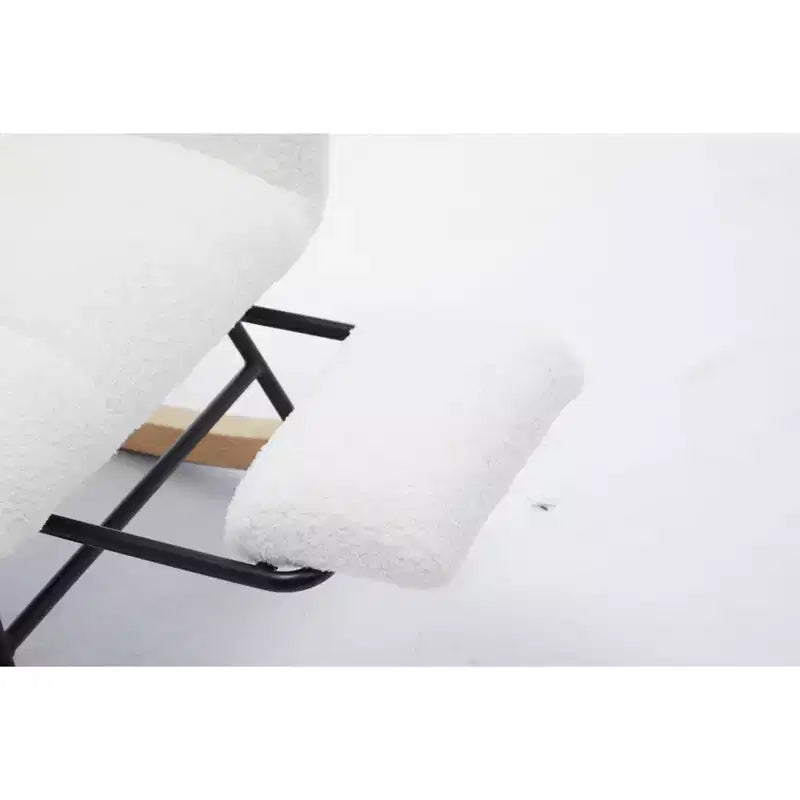 Fauteuil à bascule Okak Furry, fauteuil de salon avec repose-pieds et dossier haut rembourré confortable, fauteuil à bascule pour chambre à coucher ou chambre de bébé