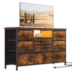 Meuble TV commode avec prise de courant et lumières LED pour téléviseur de 55", centre de divertissement à 8 tiroirs, commode en tissu avec plateau en bois, noir