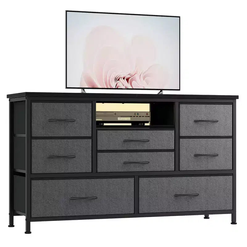 Meuble TV commode avec prise de courant et lumières LED pour téléviseur de 55", centre de divertissement à 8 tiroirs, commode en tissu avec plateau en bois, noir
