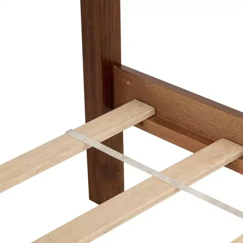 Lit en bois de pin MATEERTY Queen avec pied de lit à panneaux, deux pieds de support de longeron de lit et pieds de support de plateforme centrale, marron