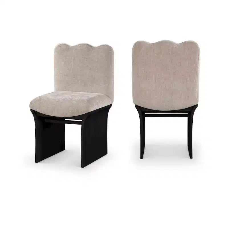 Chaise de salle à manger capitonnée en tissu chenille beige Shaw Meridina Furniture