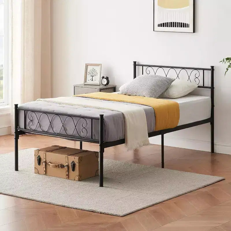 Cadre de lit plateforme double Acekool en métal avec tête et pied de lit en forme de cœur, 12,2" de rangement sous le lit, support à lattes métalliques robustes, noir