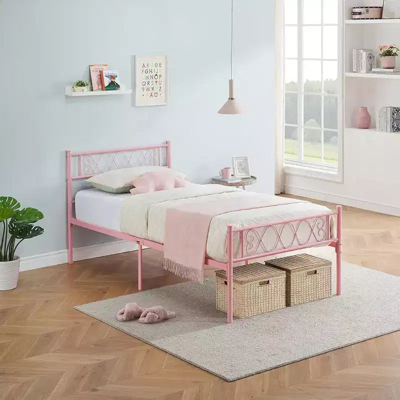 Cadre de lit plateforme double Acekool en métal avec tête et pied de lit en forme de cœur, 12,2" de rangement sous le lit, support à lattes métalliques robustes, noir