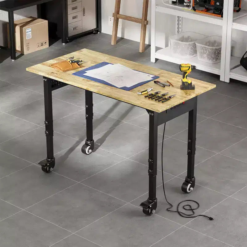COZONY Établi Robuste avec Prise de Courant, Plateau en Bois Réglable en Hauteur, Table de Travail Roulante pour Atelier de Garage