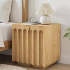 Table d'appoint unique en bois massif cannelé Art Leon