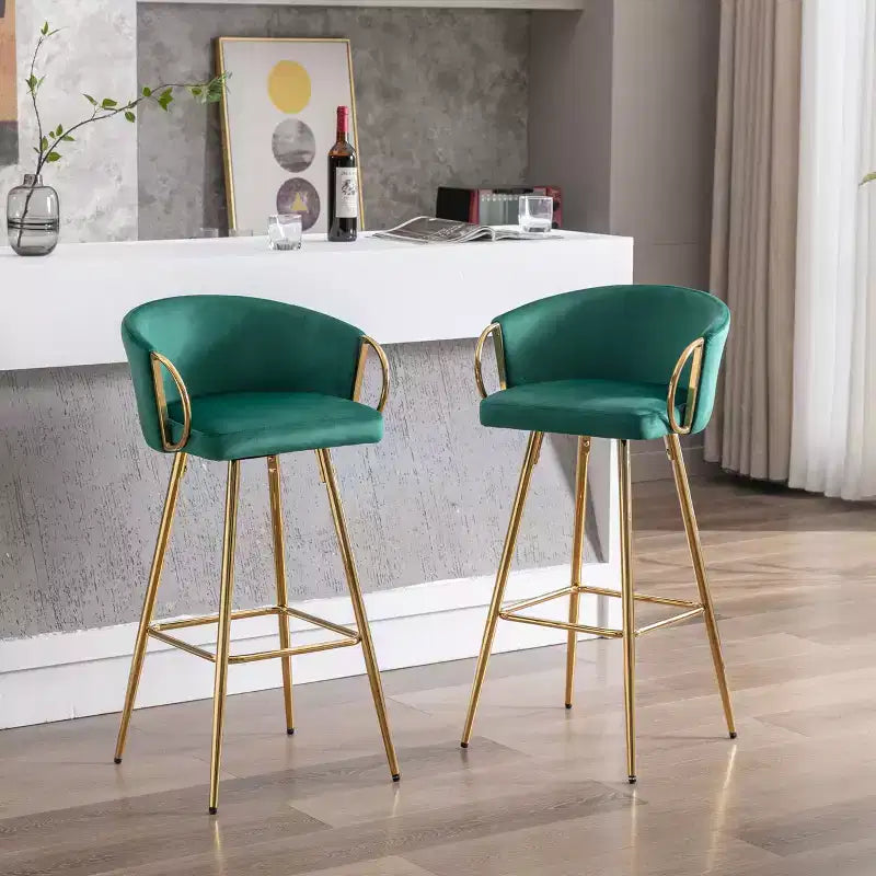 Okak Lot de 2 tabourets de bar de 30 pouces hauteur comptoir, tabourets de bar rembourrés avec repose-pieds chromé et dossier en velours, chaises de bar pour cuisine