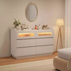 Commode moderne à 6 tiroirs avec lumières LED intégrées, 120 cm de large. Commode de rangement en bois blanc pour chambre, salon ou entrée.