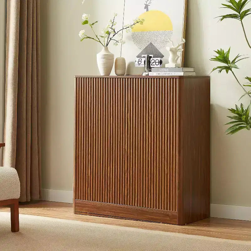 Meuble buffet de rangement Okak au design ondulé cannelé moderne avec 2/4 portes, buffet décoratif pour salle à manger, cuisine