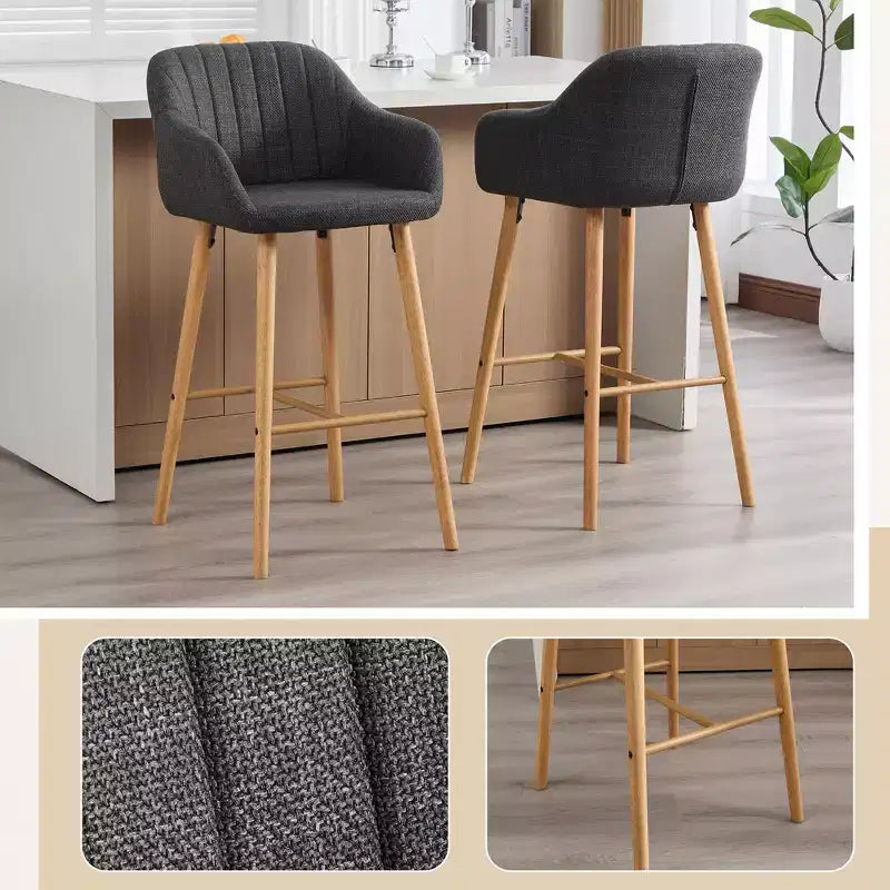 Tabourets de bar Zeus & Ruta en lin moderne rembourrés, lot de 2 avec dossier, accoudoirs et pieds en bois, hauteur îlot de cuisine
