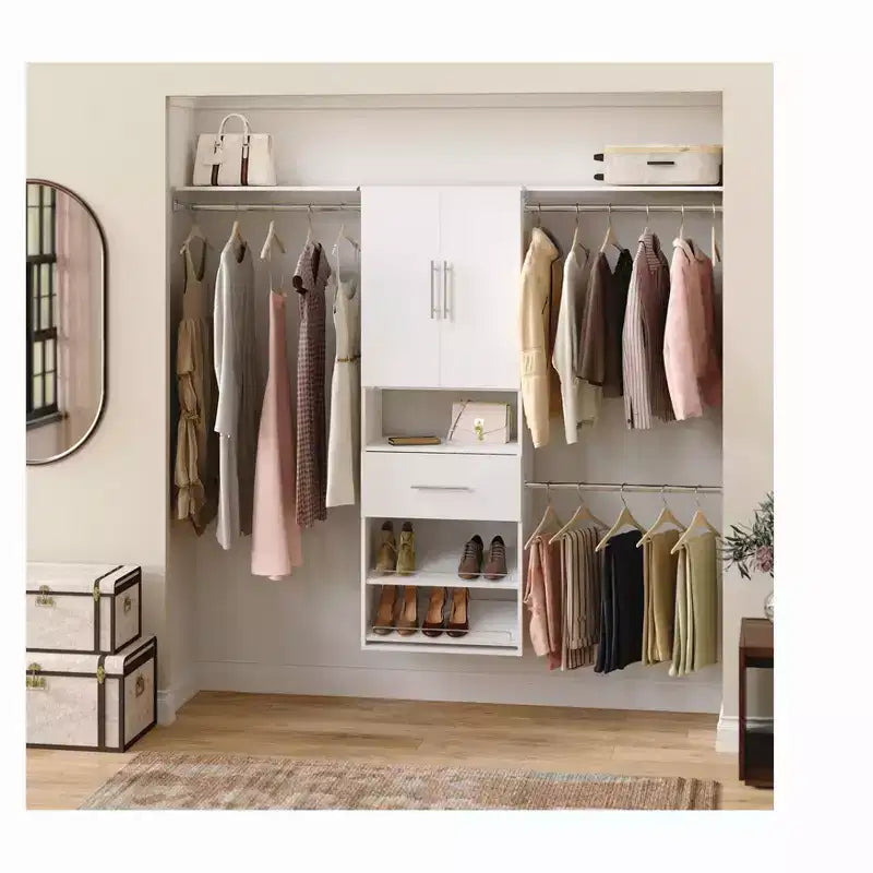 Tour suspendue Suite Symphony de 63,5 cm avec 2 tablettes supérieures, 1 tiroir moderne, une paire de portes modernes et un kit de tablettes à chaussures - ClosetMaid