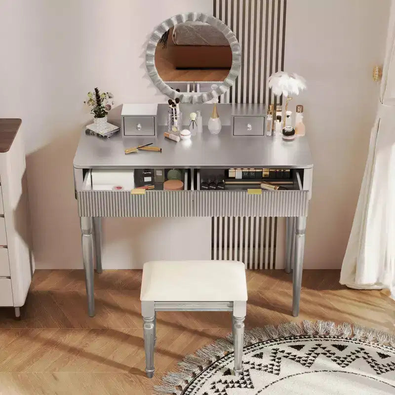 JVNOXK Coiffeuse moderne de luxe avec rangement à 4 tiroirs et tabouret, miroir rond, tringle de suspension réglable sur trois niveaux, argent